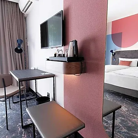 Stadthotel Im Midcentury-stil Kατοικία 2*